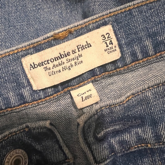 Abercrombie & Fitch Ankle Straight Jeans - Size 14 Curve Love - Picture 4 of 4